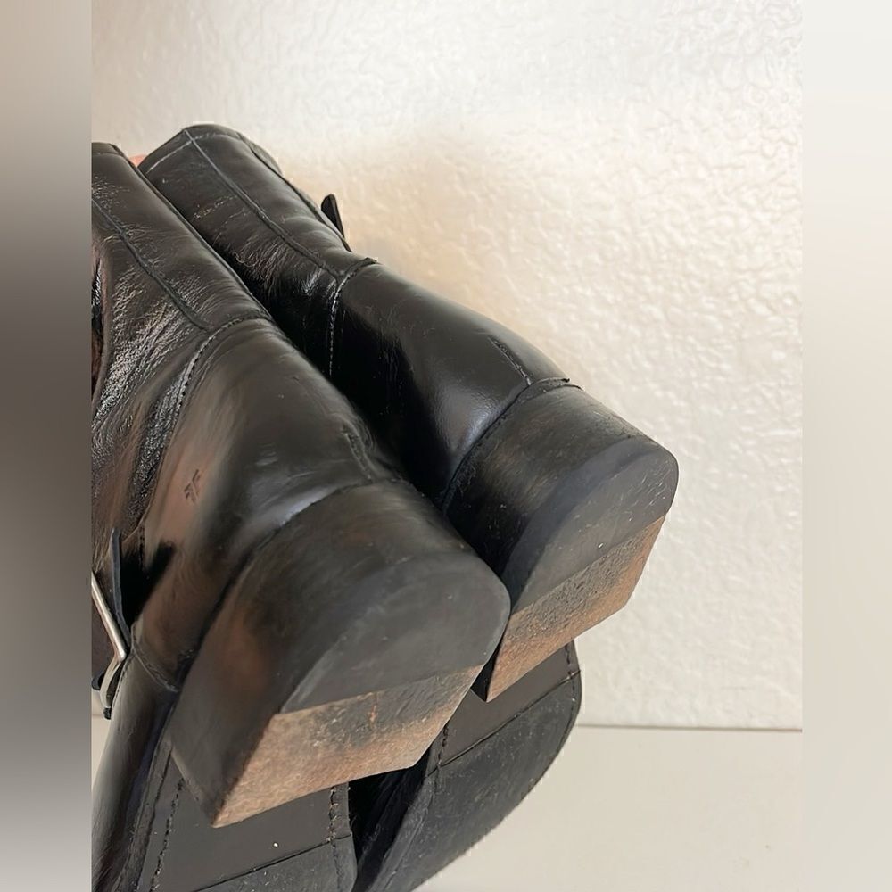 Frye Vicky Engineer Ankle Bootie. 7.5 - Picture 13 of 13